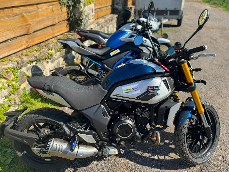 Výcvik na motocyklu v běžném provozu