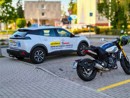 Kombinovaný výcvik Autoškoly Smart